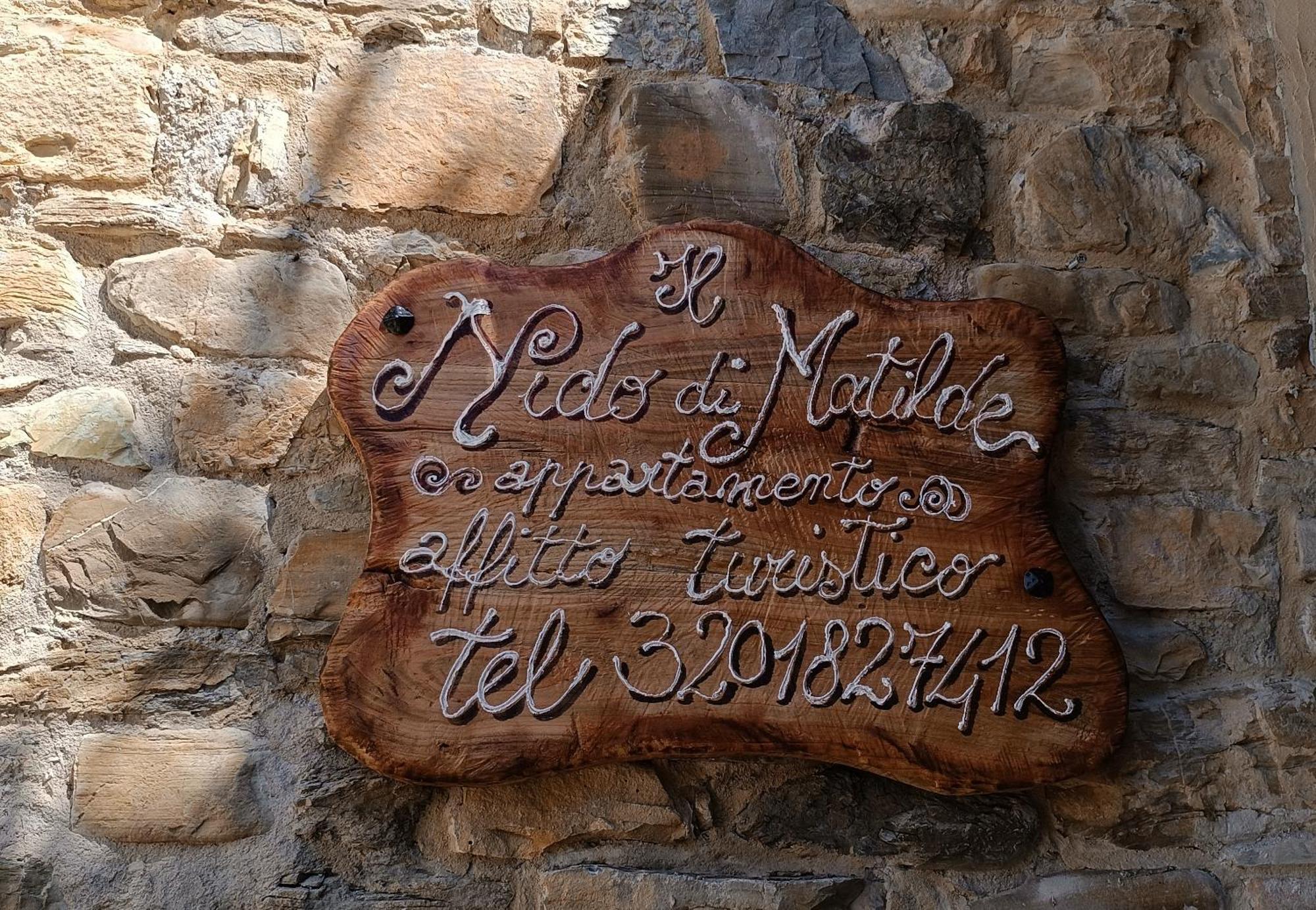 Appartement Il Nido Di Matilde _Monolocale Design Sul Fiume_ à Rossena Extérieur photo